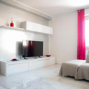 https://apt-silver-dream-house.it-tuscanyhotel.com